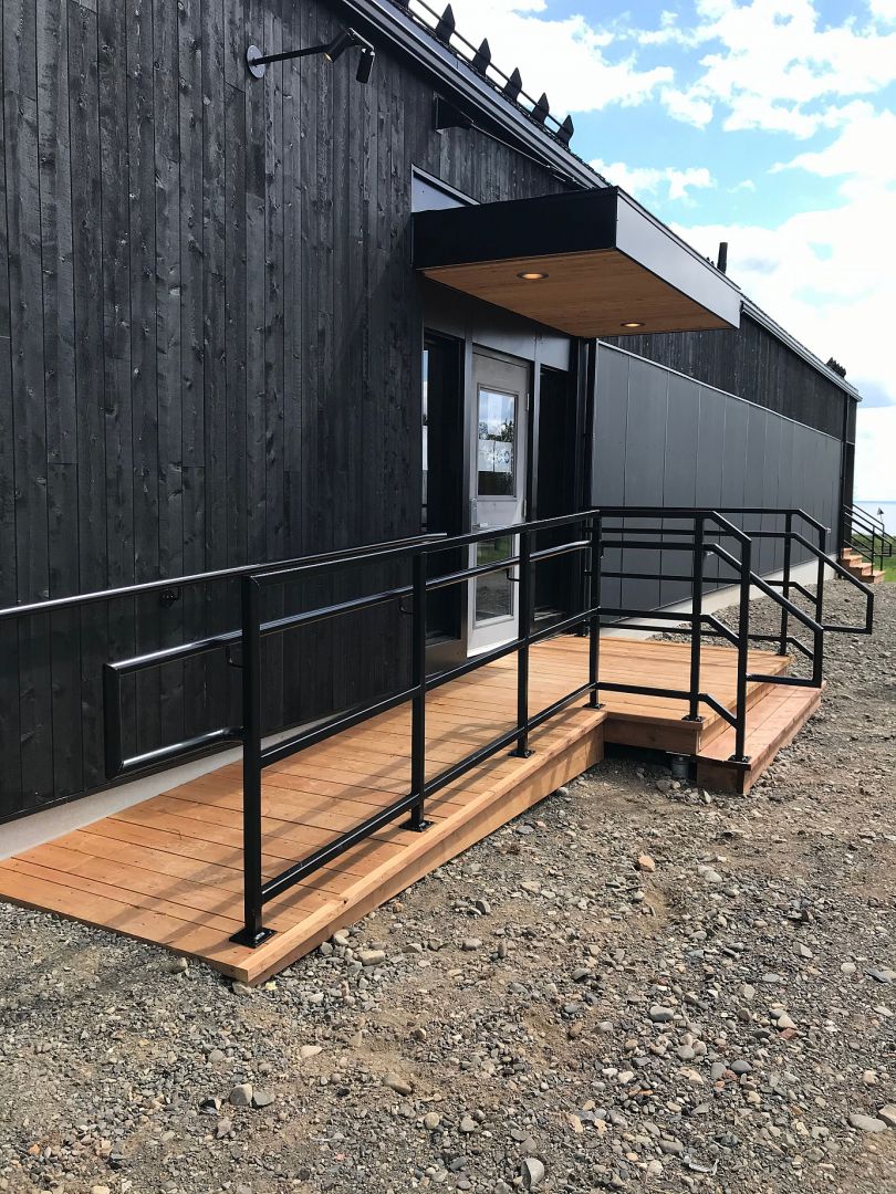 Ramps built, painted and installed by Atelier de Soudure Gilles Roy inc. at the Distillerie des Marigots in Caplan.